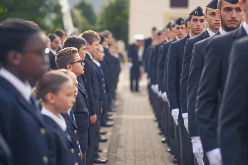 Cérémonie de remise des insignes de l'EPAE 749