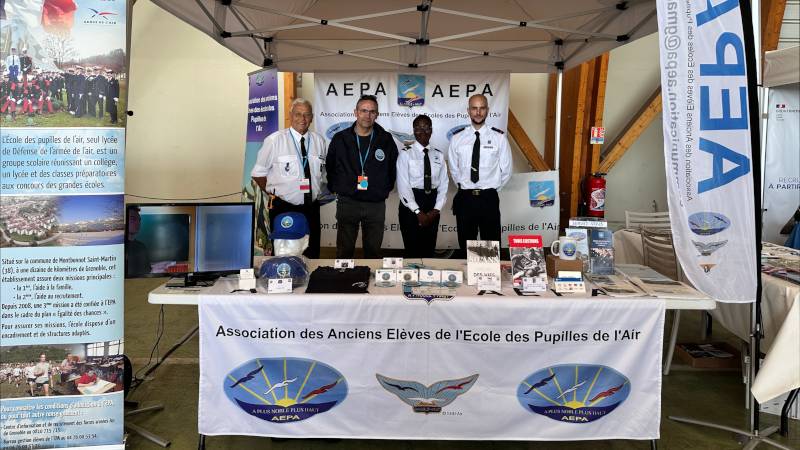 Le stand de l'AEPA aux JPO de la BA 125