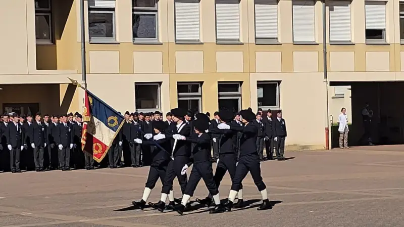 13 juin 2026 - Le drapeau et sa garde